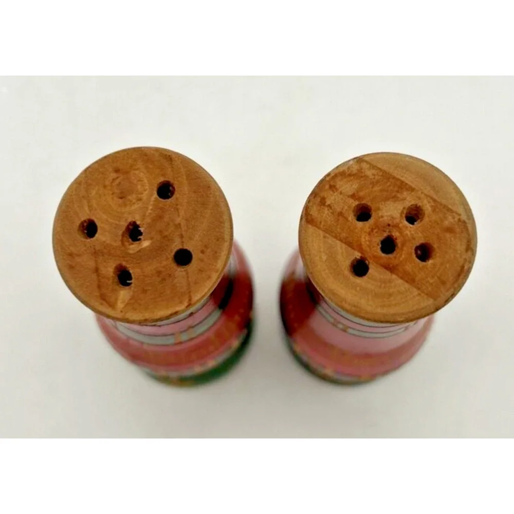 Vintage Retro Salt and Pepper Shakers Wooden Mexico U260/3